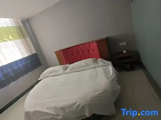 Jiaozhou Xilu Hotel