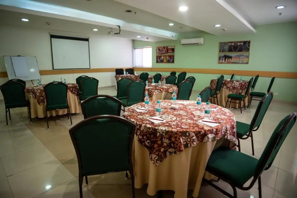 Mango Grove Hotel