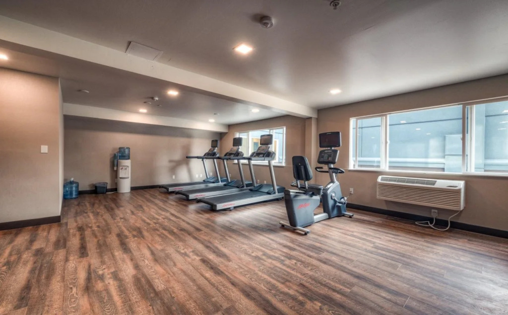 Holiday Inn Tacoma Mall by IHG