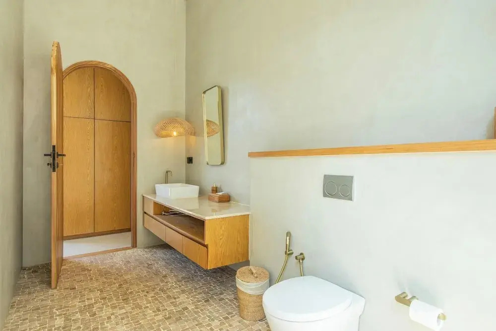 Bohemian Lush 5BR Retreat, 5 Mins to Bingin Beach