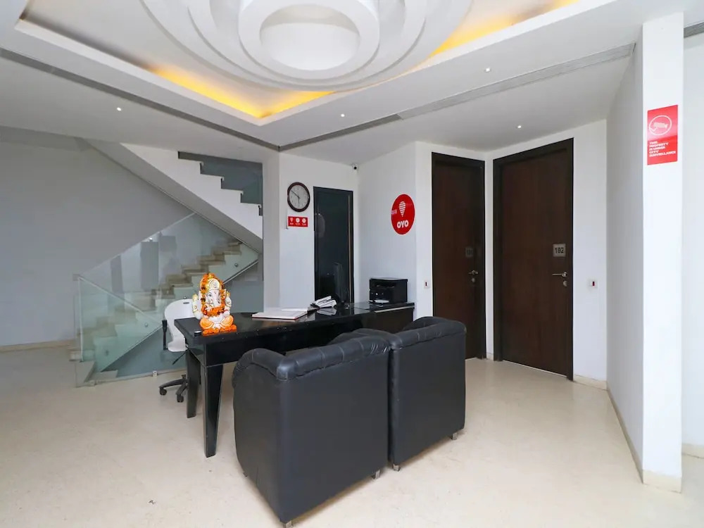 OYO 12346 Siris Inn