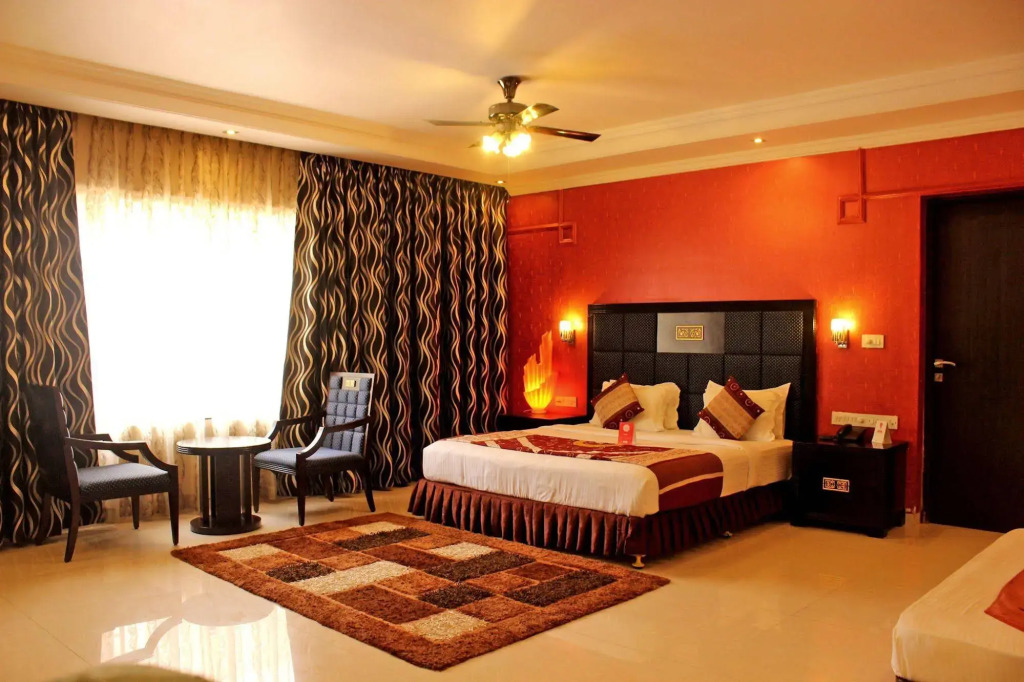 OYO 2303 Hotel Royal Mirage