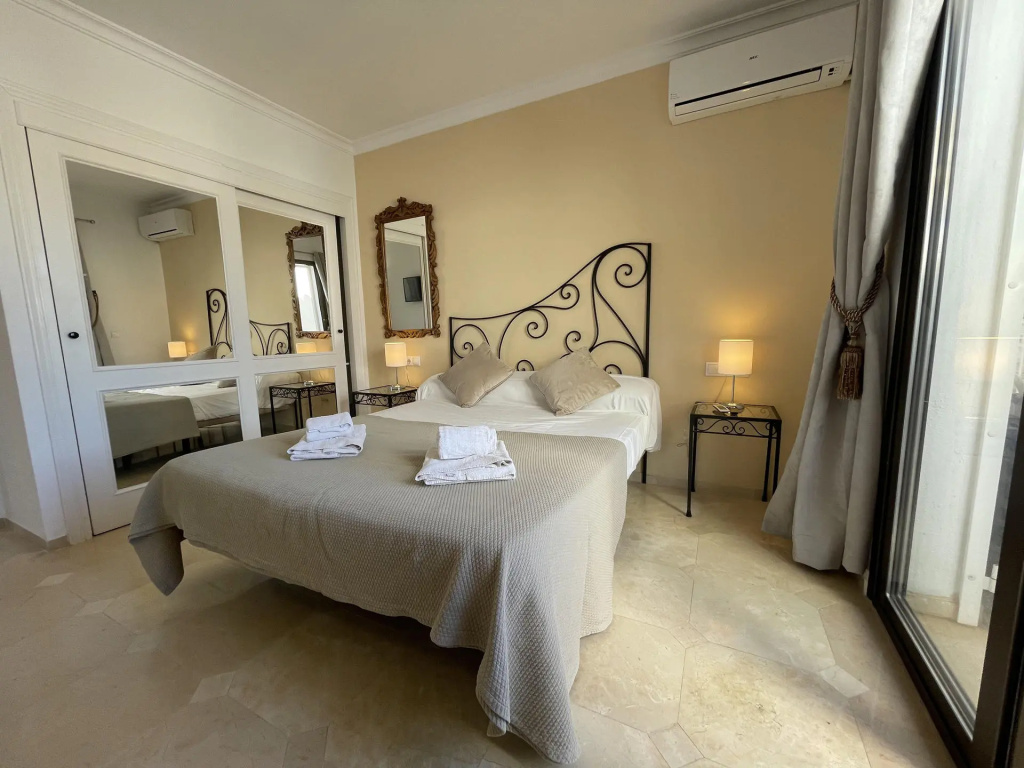 Entire rental unit- close to all amenities - Riviera del Sol - CS136