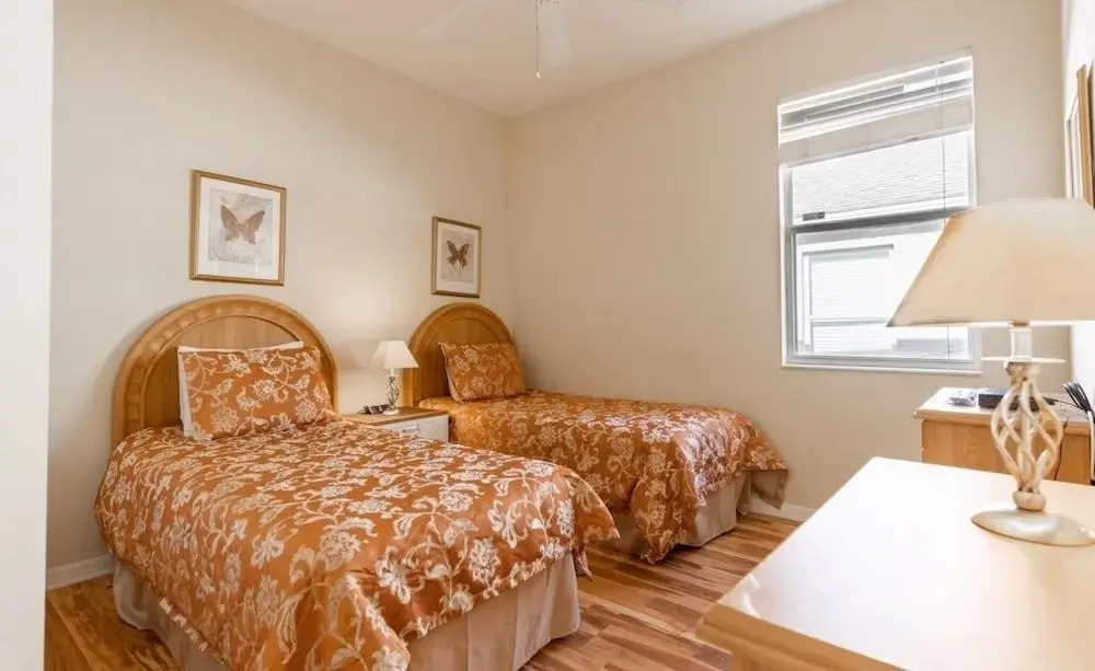 Cozy 4 Bed Pool Home With Spa 4 Bedroom Home by RedAwning