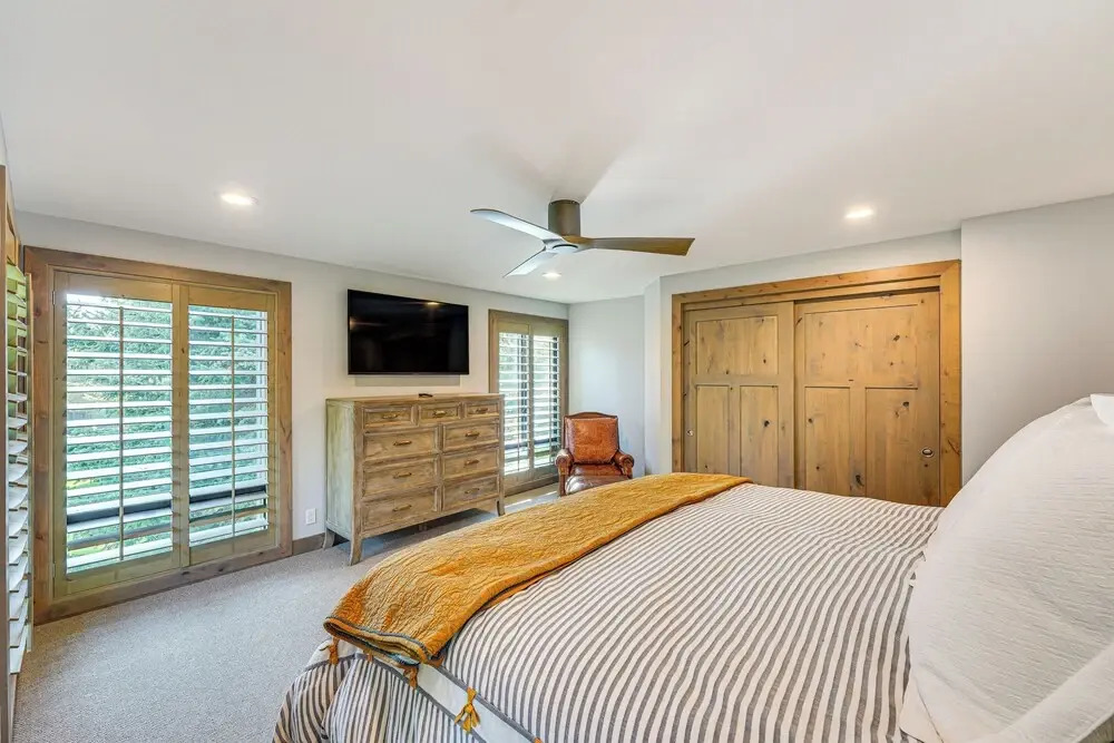 Cozy Sun Valley Townhome w/ Mountain Views!