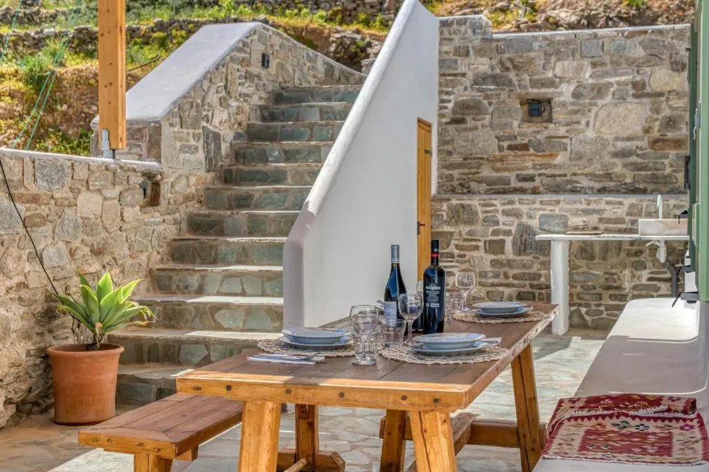 Magic 5 bdrm Villa With Swimming pool in Paros