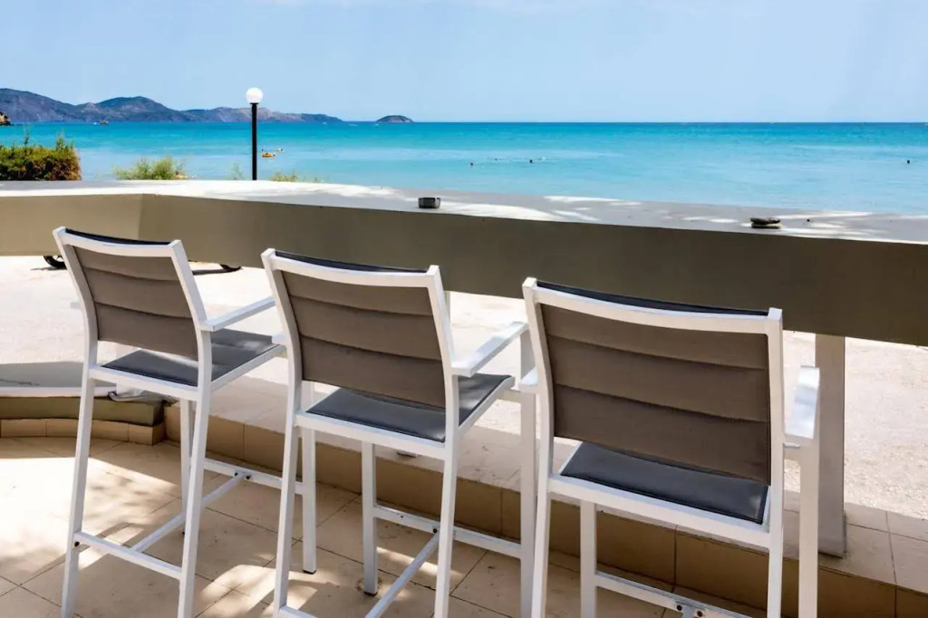 Cameo Beach Resort