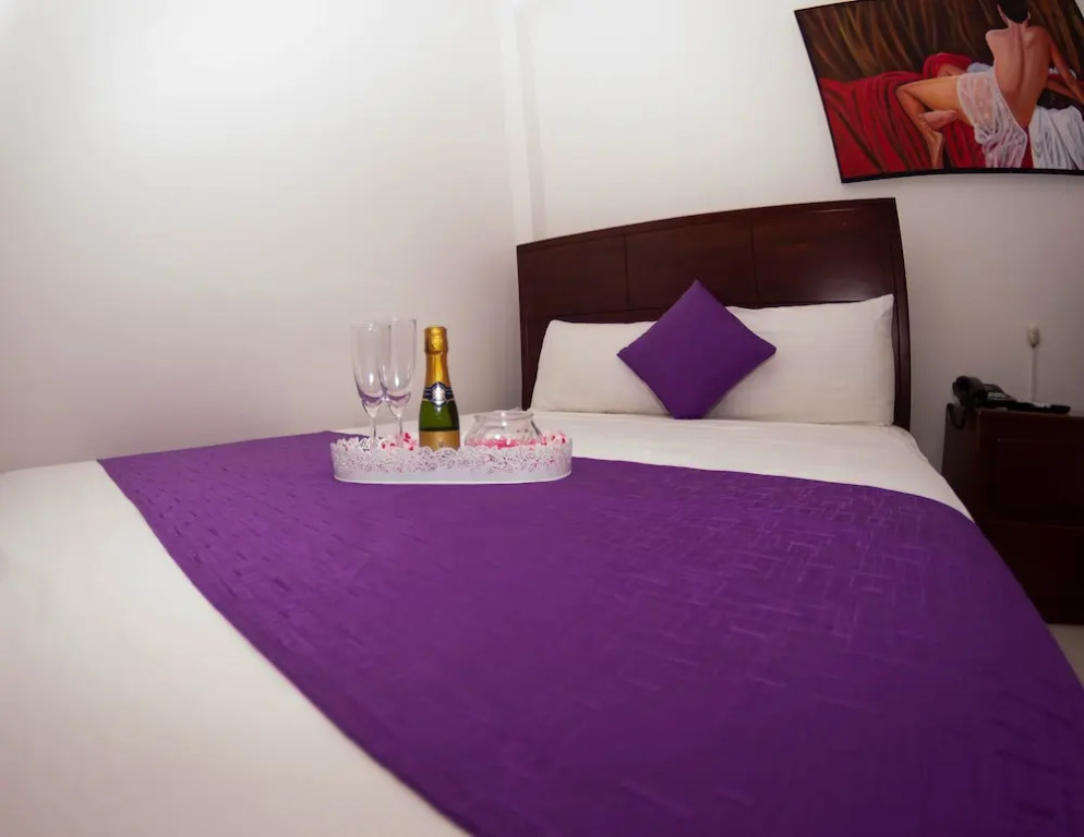 Cataleya Hotel