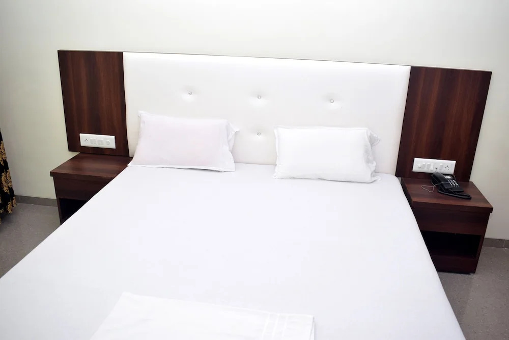 Hotel Sai Grand