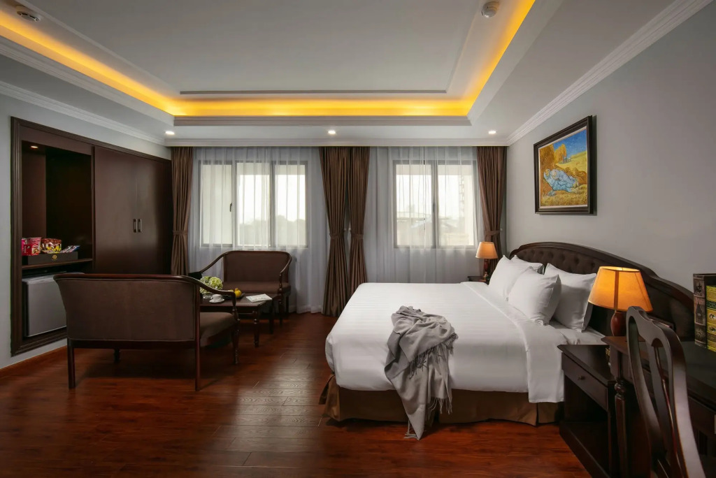 Halais Hotel
