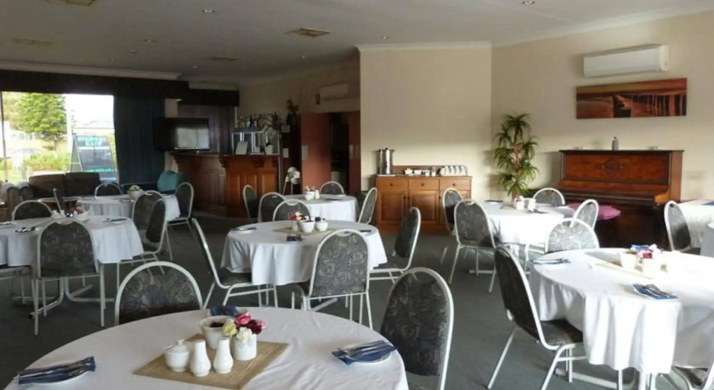 Glenelg Motel
