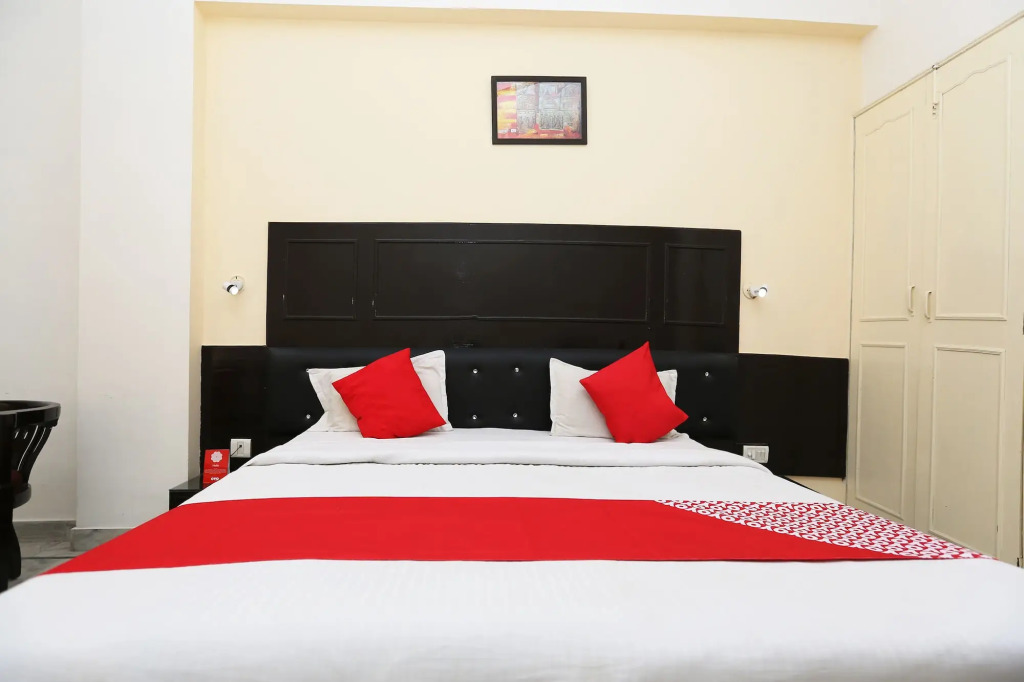 Hotel Chanakya
