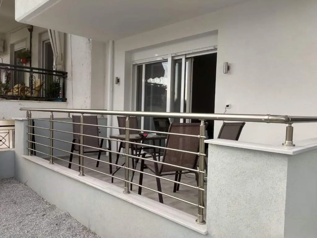 Petrani Suite 1