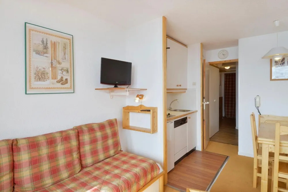 Belle Plagne Two-room Apartment on Slopes for 5 People of 27mâ² Th422