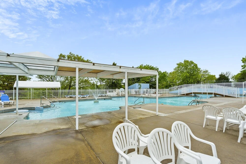 Serene Escape at Table Rock Lake