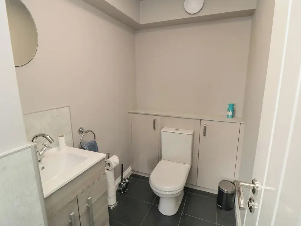 1 Staveley Cottages