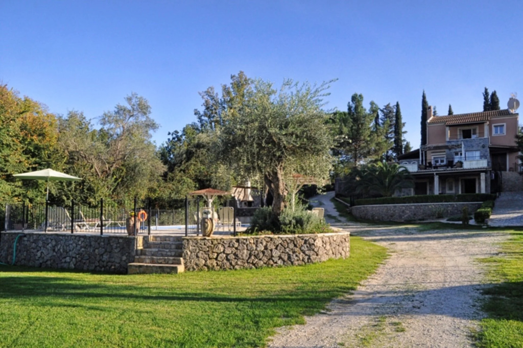 Villa St Nicholas House With Private Heated Pool