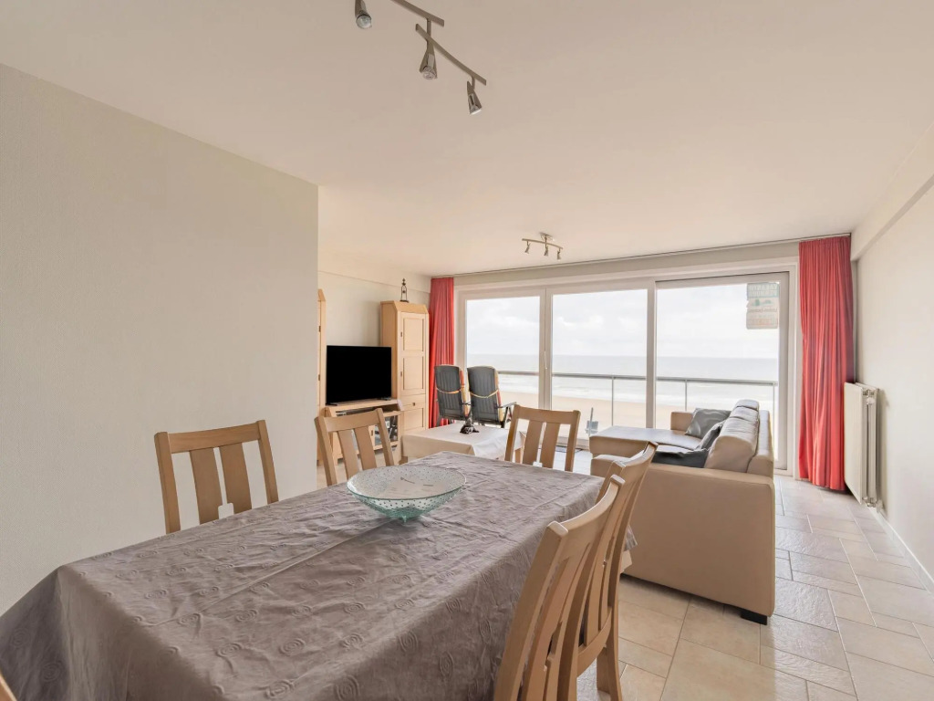 Nice apartment in Blankenberge with terrace
