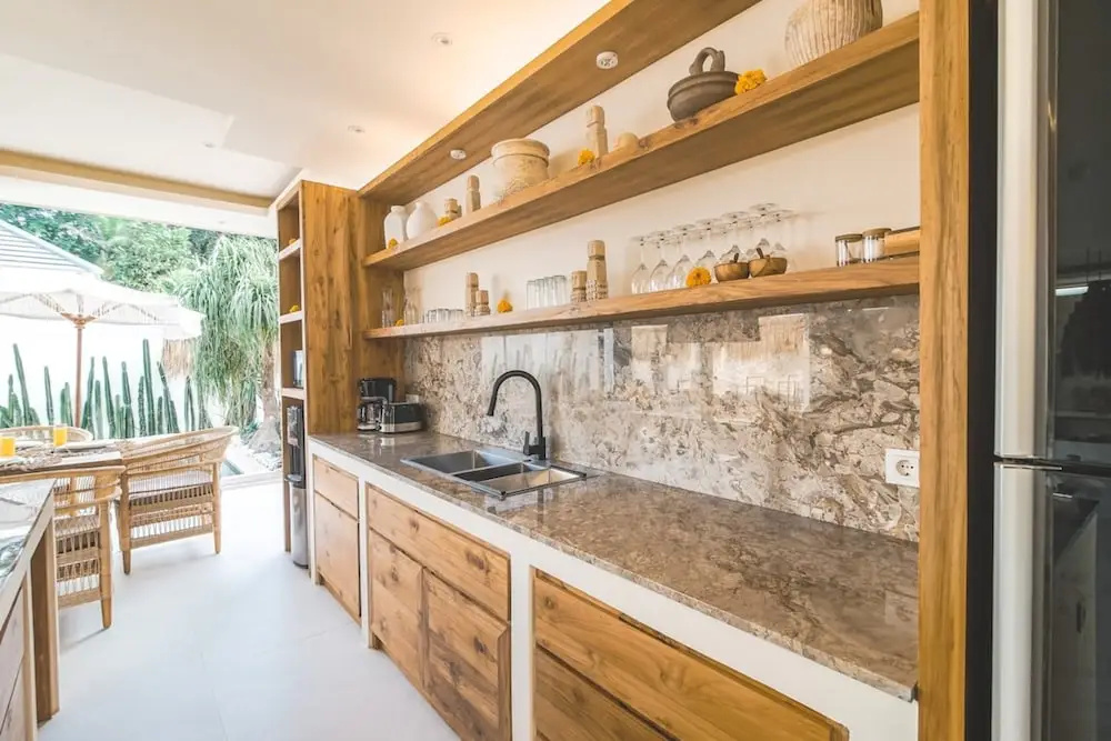 Villa Selaanc - Luxury 4BR Villa with Private Pool, Walking Distance to Seseh Beach