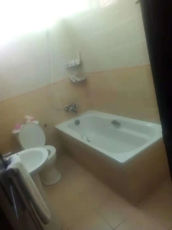 Esiya Hotel
