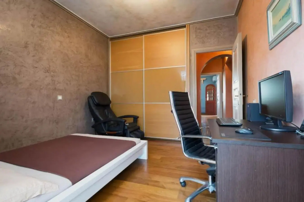 165 sm Penthouse Maisonette Apartment