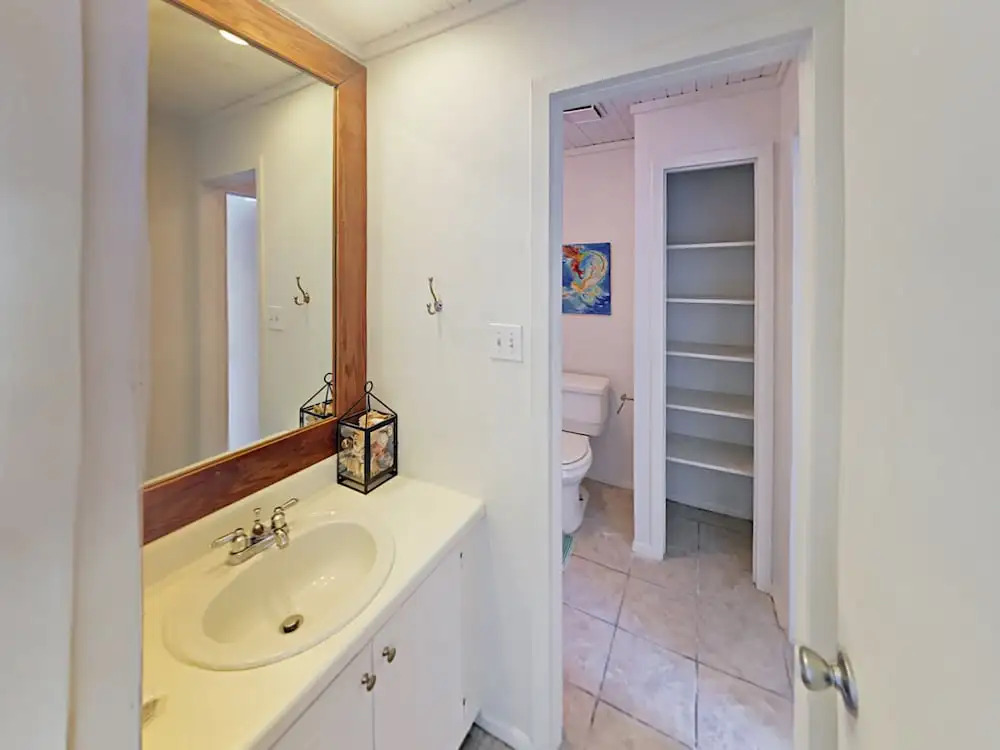 554 E Beach Blvd Townhouse Unit 6 2 Bedrooms 2 Bathrooms Townhouse
