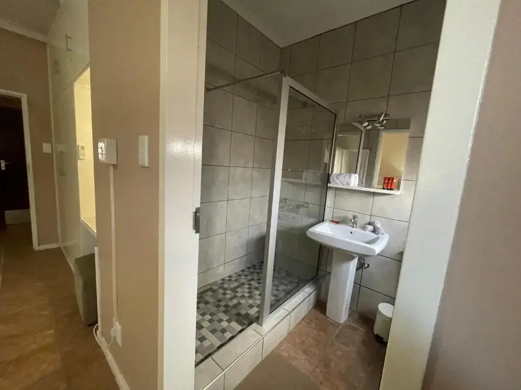 Aranos Hotel