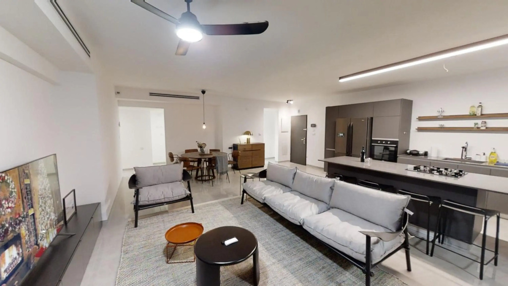 Luxury 3 Bedroom new apartment - close to the Beach & Bahai Gardens