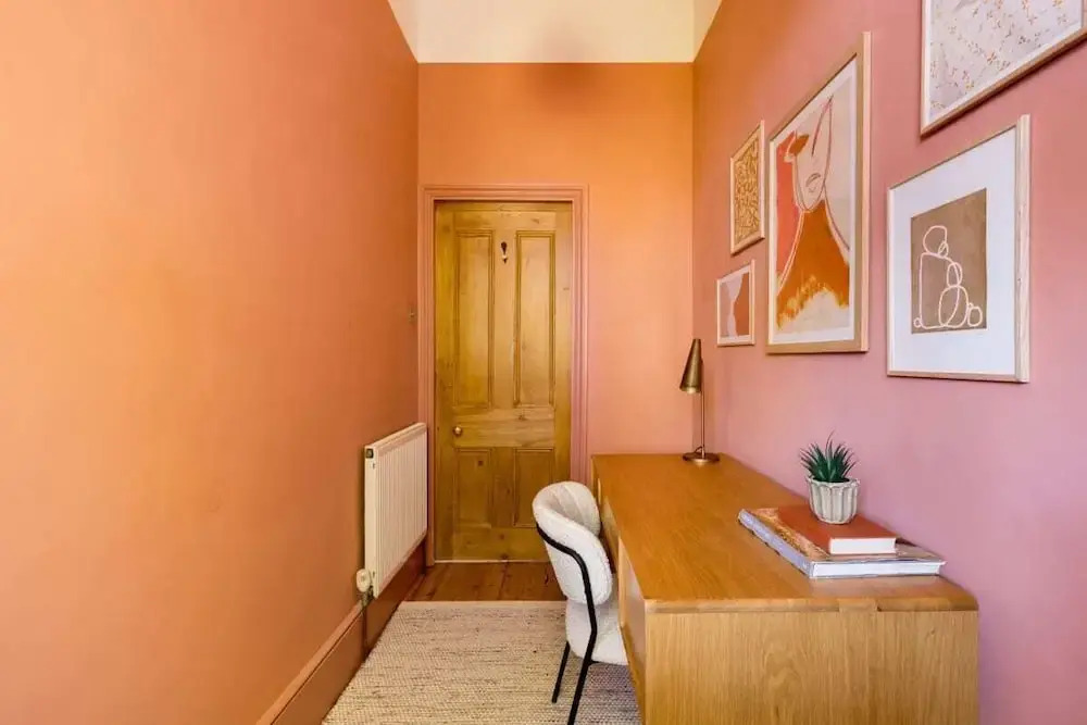 The Abinger Place - Inviting 2bdr House With Study Room & Garden