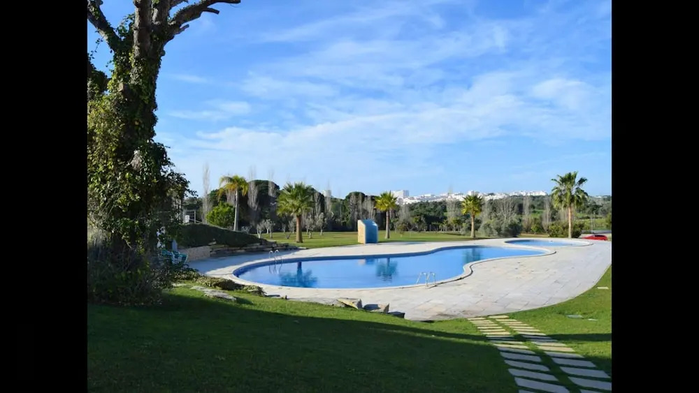 House With 2 Bedrooms in Albufeira, With Shared Pool, Terrace and Wifi