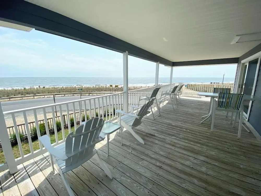 Surf Avenue 35