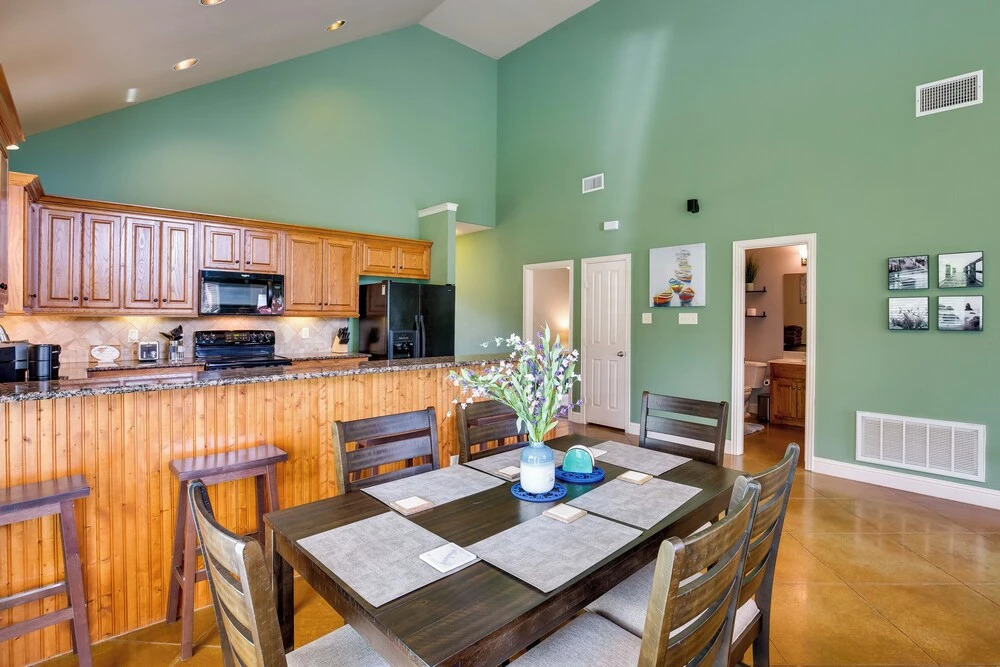 Fish & Kayak: Tranquil Cedar Creek Home!