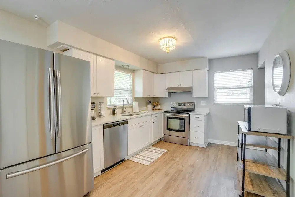 Walk to the Bay: Pet-friendly Oasis in Sarasota!