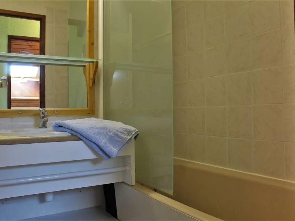 Appartement Risoul, 2 pièces, 4 personnes - FR-1-330-39