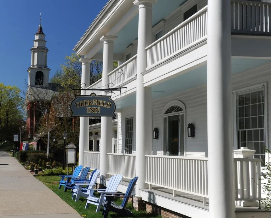 Deerfield Inn