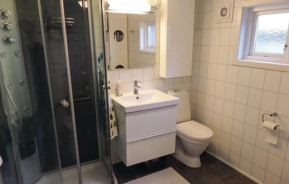 2 Bedroom Awesome Home In Tørvikbygd