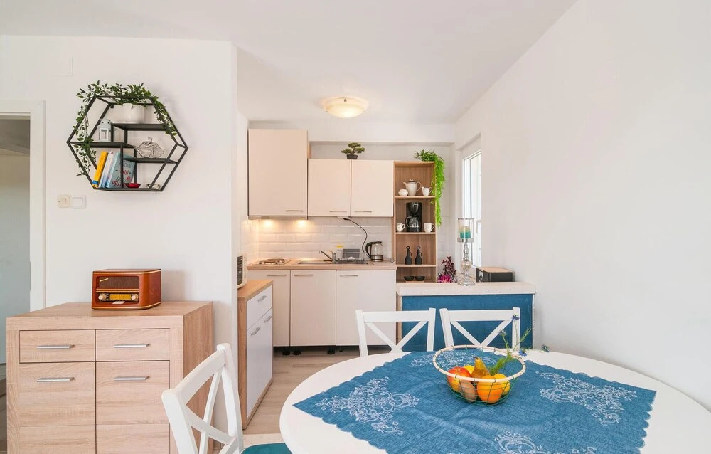 Gorgeous Home In Maslinica