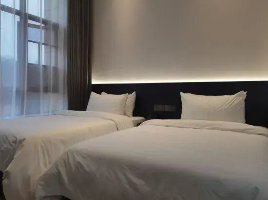 Sky Hotel
