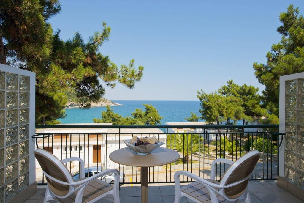 Tosca Beach Hotel
