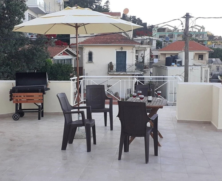 Coconut tree Apartment