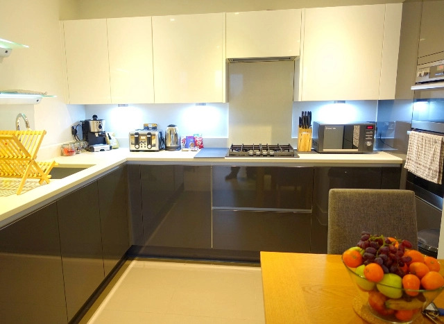 Teddington Two Beds by Vantage Apartments