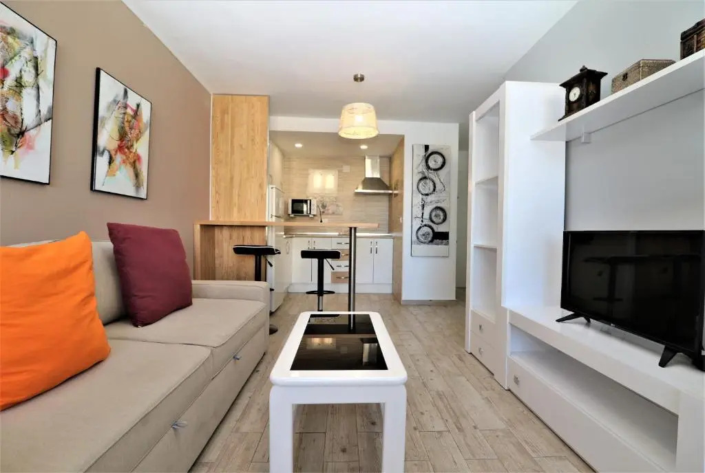 Don Miguel 4-F Apartment Levante Beach