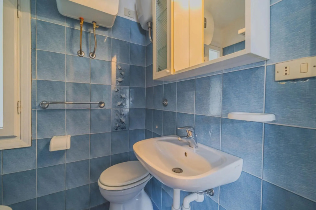Casa Pareti 30 meters from the sea with parking space-CASA SUL MARE A PARETI