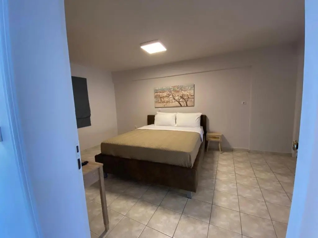 Orama Rooms 2