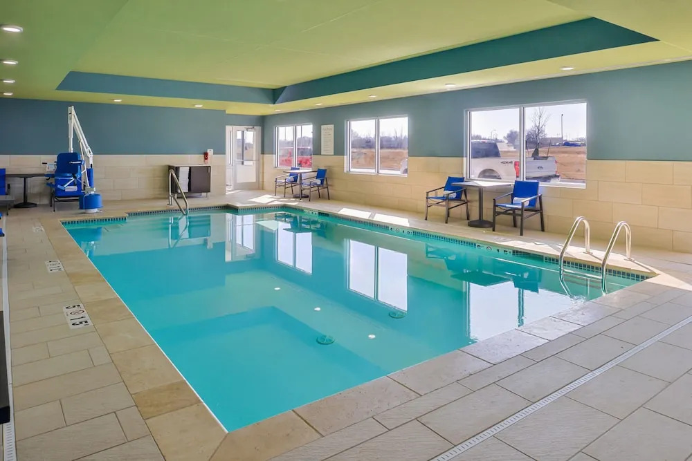 Holiday Inn Express & Suites - Kansas City - Lees Summit by IHG