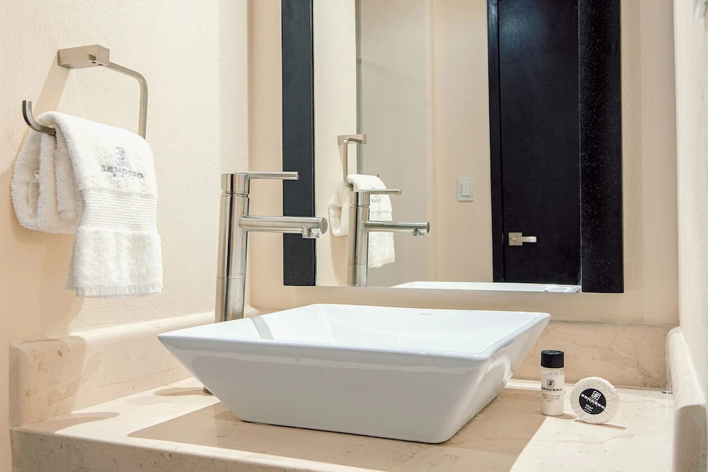 Sendero Hotel