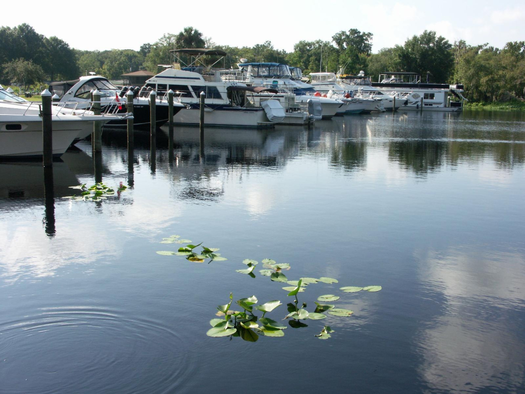 Port of Call Yacht Club at Astor Bridge Marina & Hotel