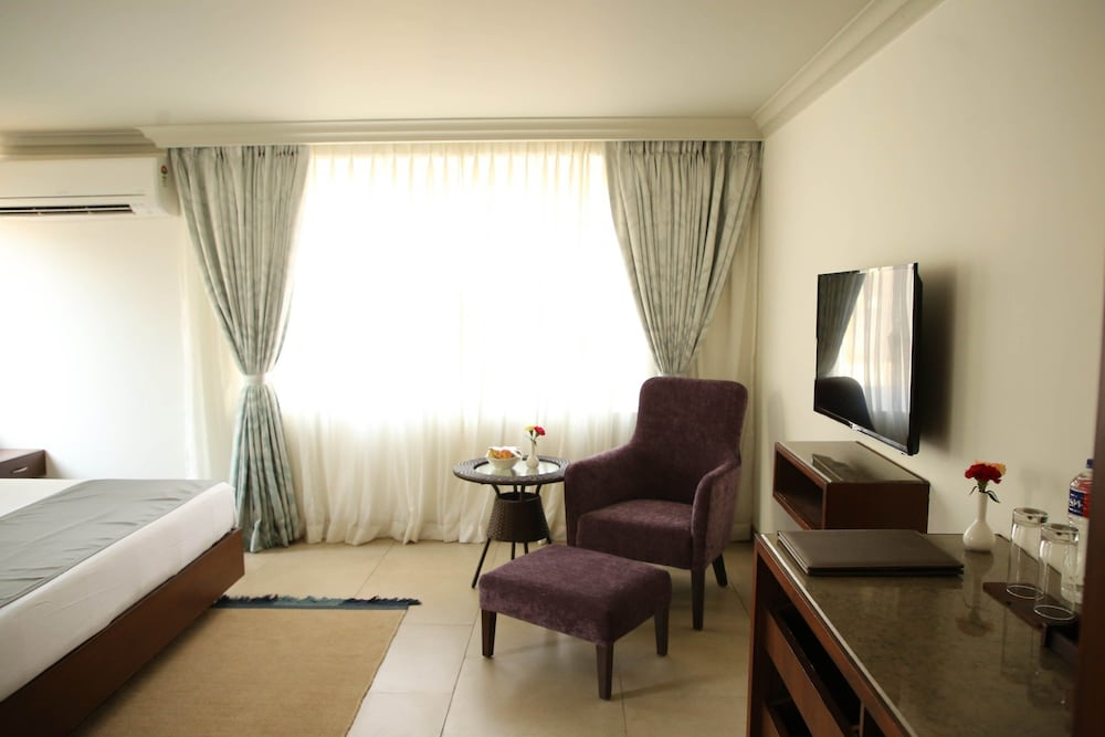 Silver Shell Hotel