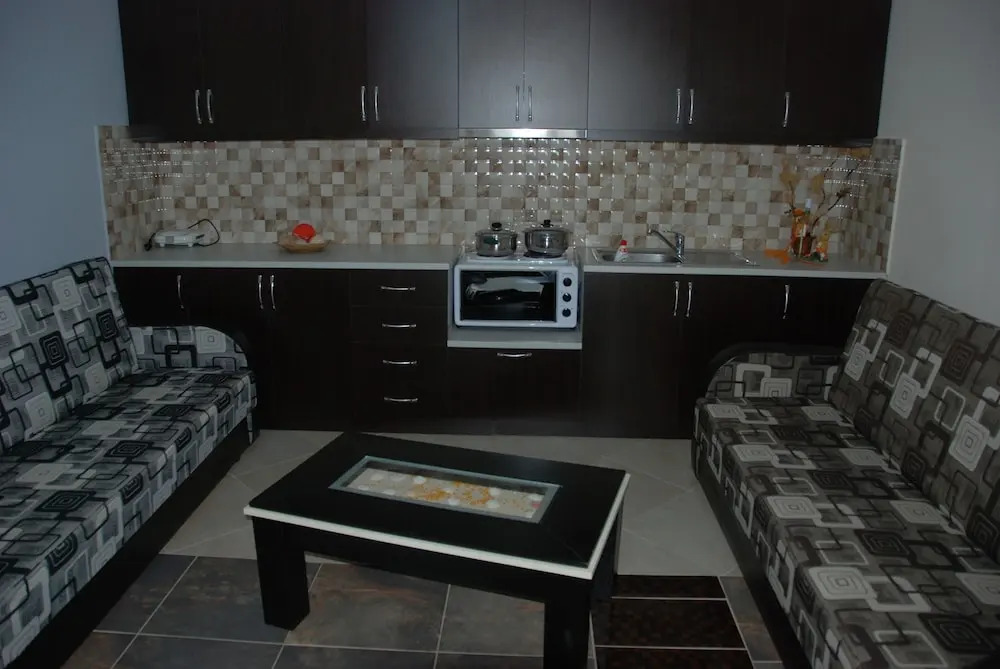 Kleri Beach Apartments