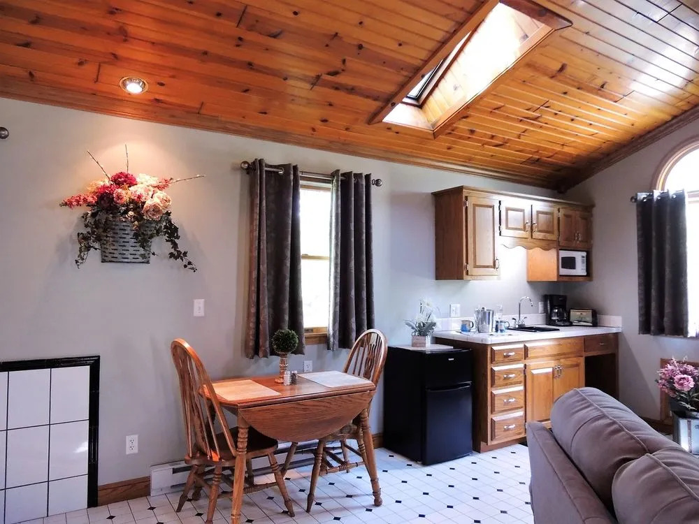 Donnas Premier Lodging